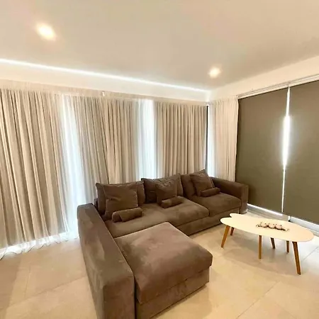 Apartment Modern Corporate - Agios Dometios By Platform 357 Nicosia
