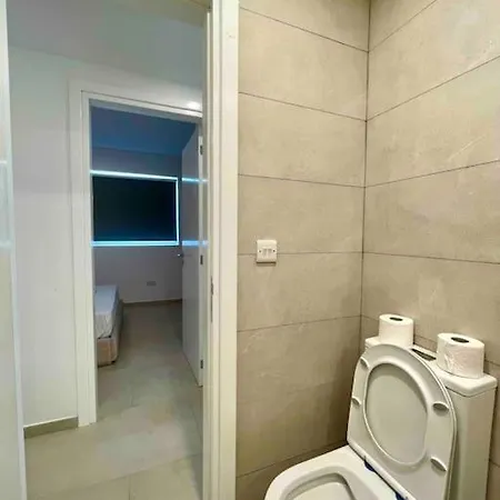 Modern Corporate - Agios Dometios By Platform 357